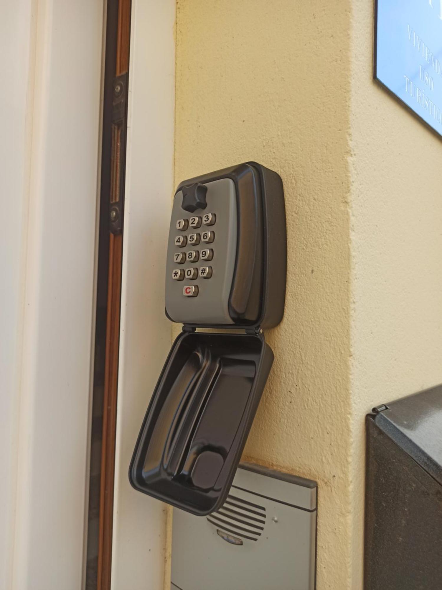 La Casona Apartment Serranillos Екстериор снимка