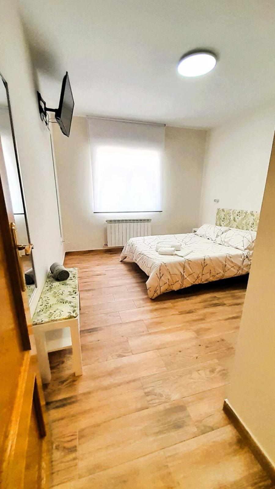 La Casona Apartment Serranillos Екстериор снимка