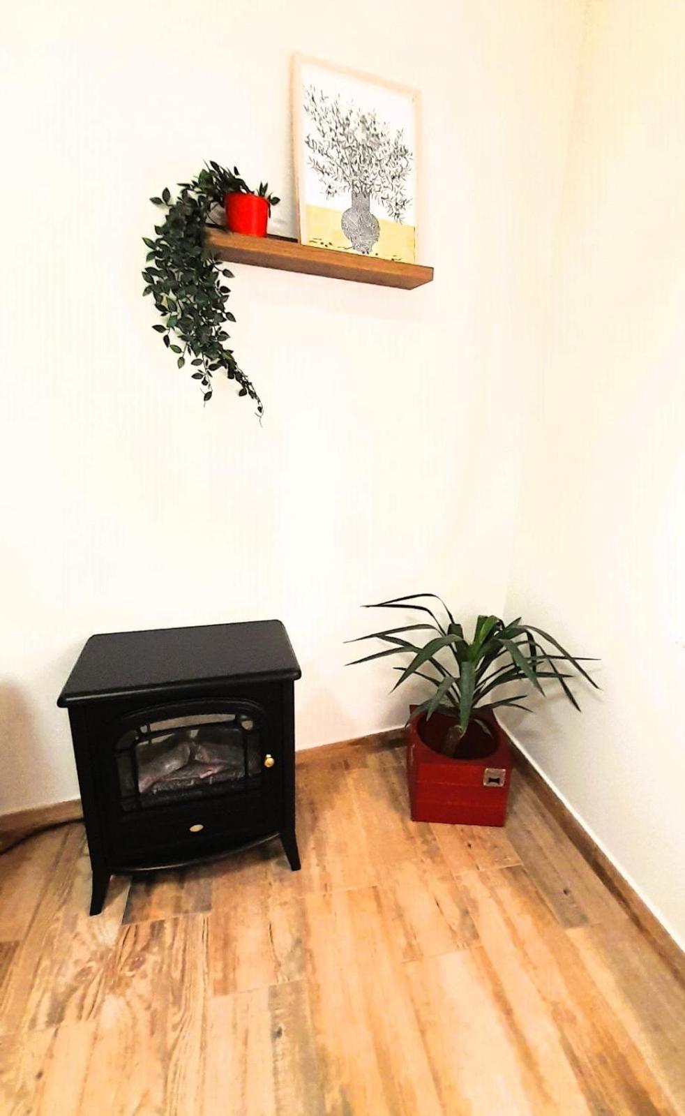 La Casona Apartment Serranillos Екстериор снимка