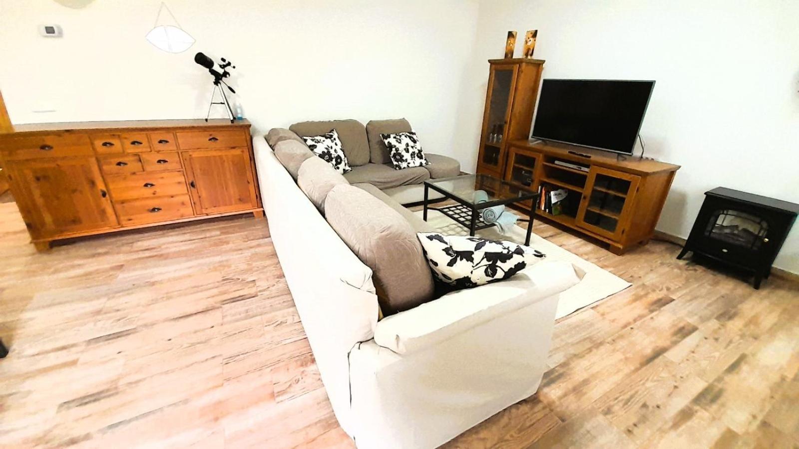La Casona Apartment Serranillos Екстериор снимка