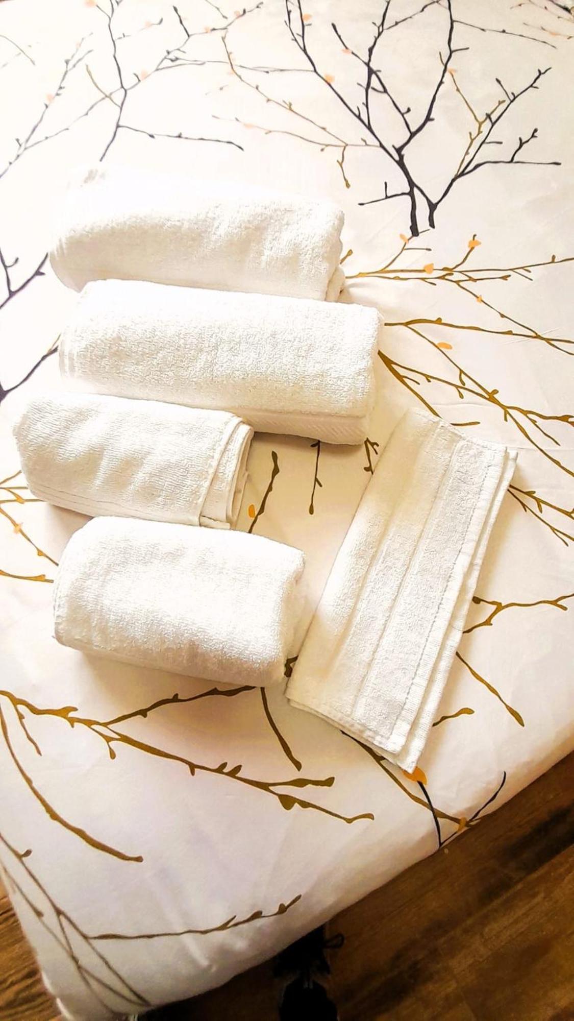 La Casona Apartment Serranillos Екстериор снимка