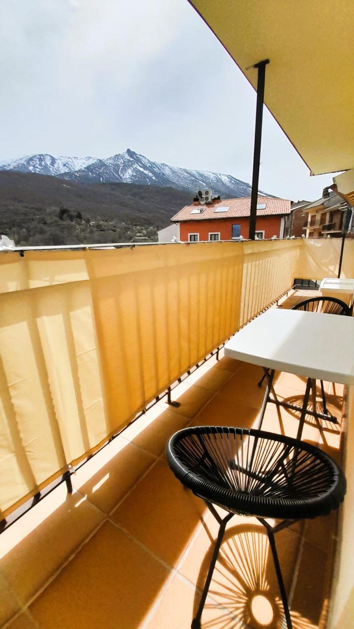 La Casona Apartment Serranillos Екстериор снимка